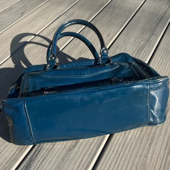 Coach; Navy Blue Patent Leather; Medium; Push Lock; Poppy Satchel; Minor Wear - Picture 6 of 16